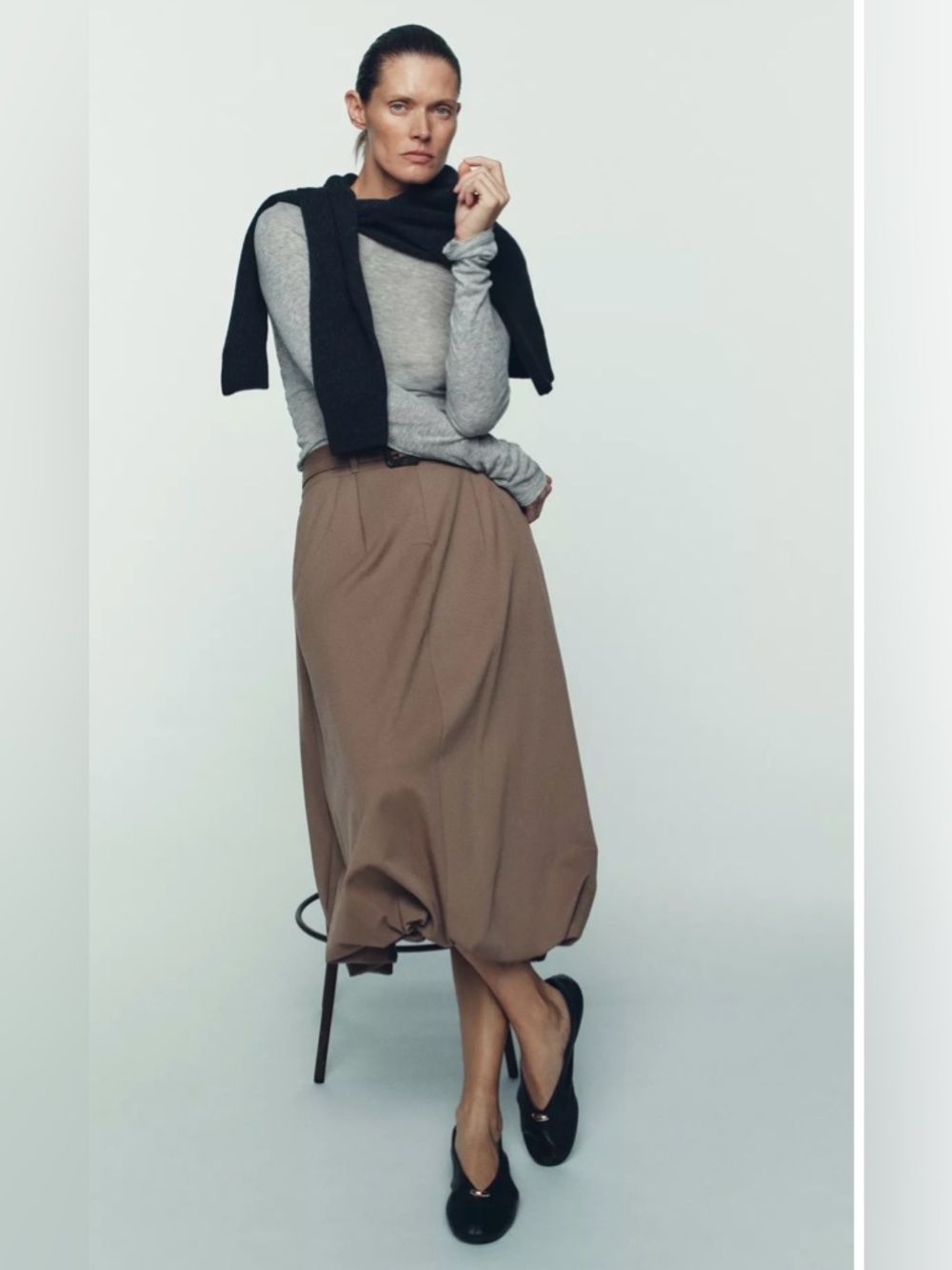 Zara Black Leather Slip-On Flats with Gold Detail - Picture 3 of 5